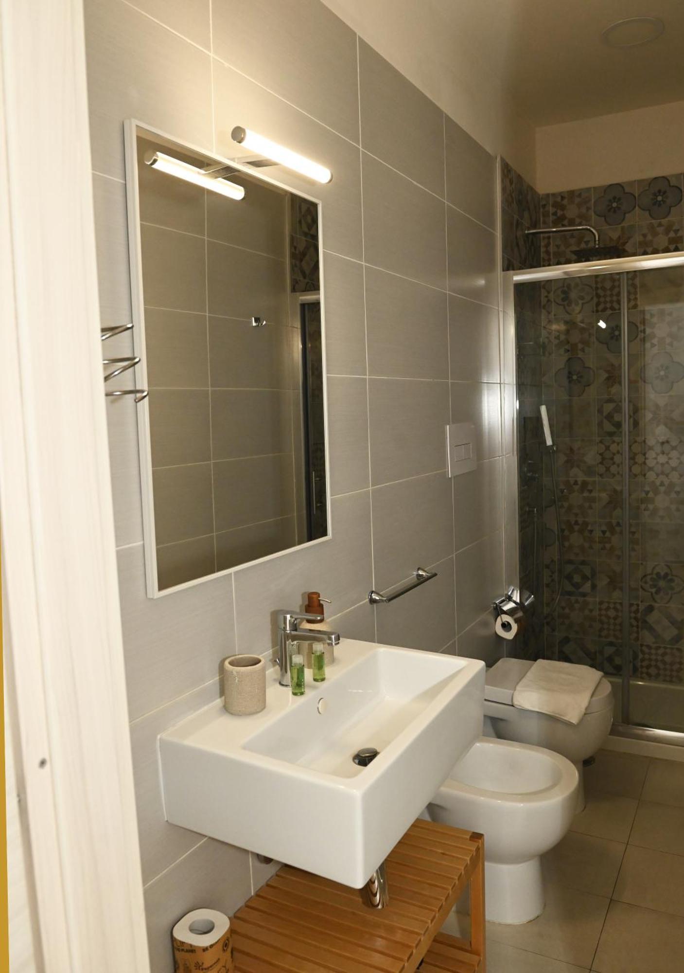 B&B Bovio Square XIV Naples Exterior photo